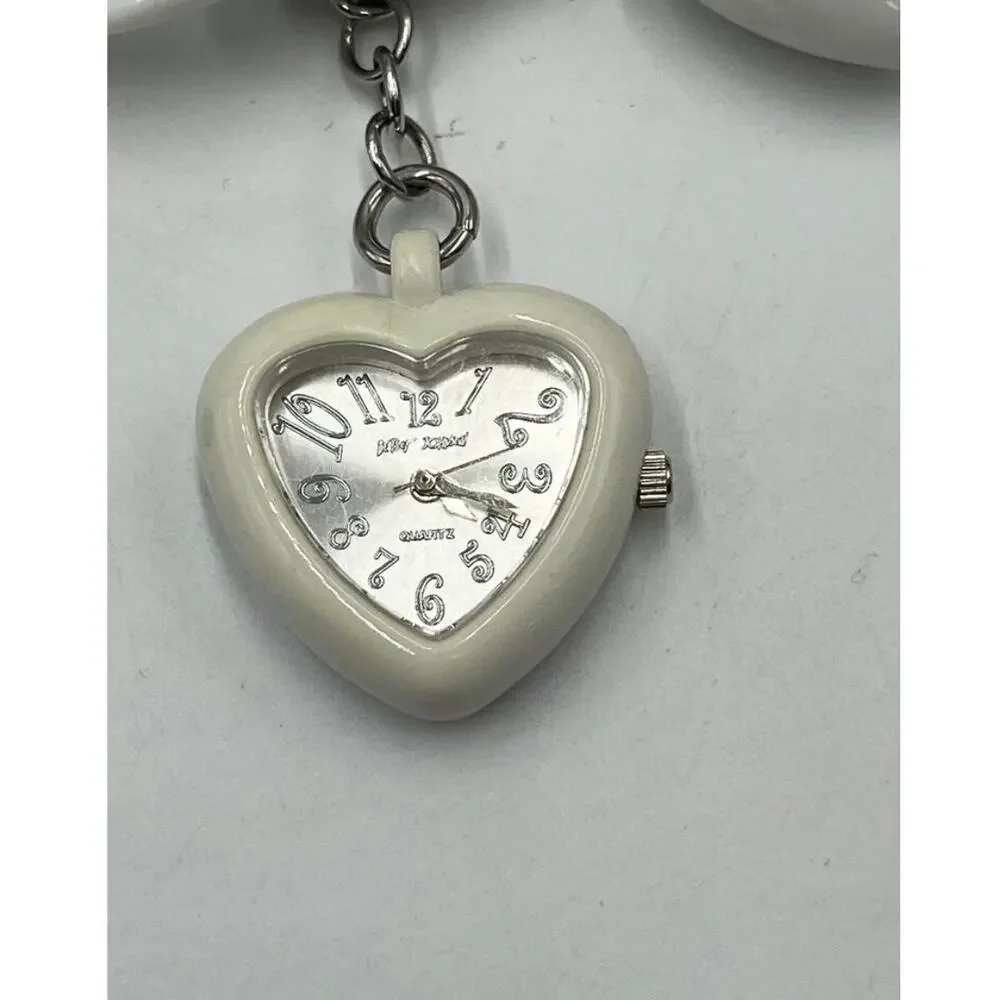 Betsey Johnson Vintage‎ Puffy 3D White Acrylic Heart Chain Bracelet Watch BJ7016